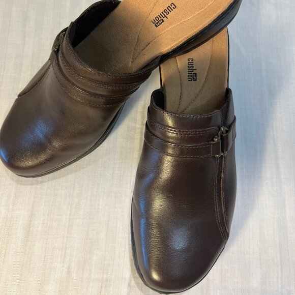 Clarks Shoes - Women's Size 12M Hayla Marina Brown Leather Cuir Marron in Great Shape